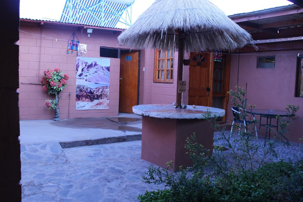 Hostal Tuyasto Сан Педро де Атакама Екстериор снимка