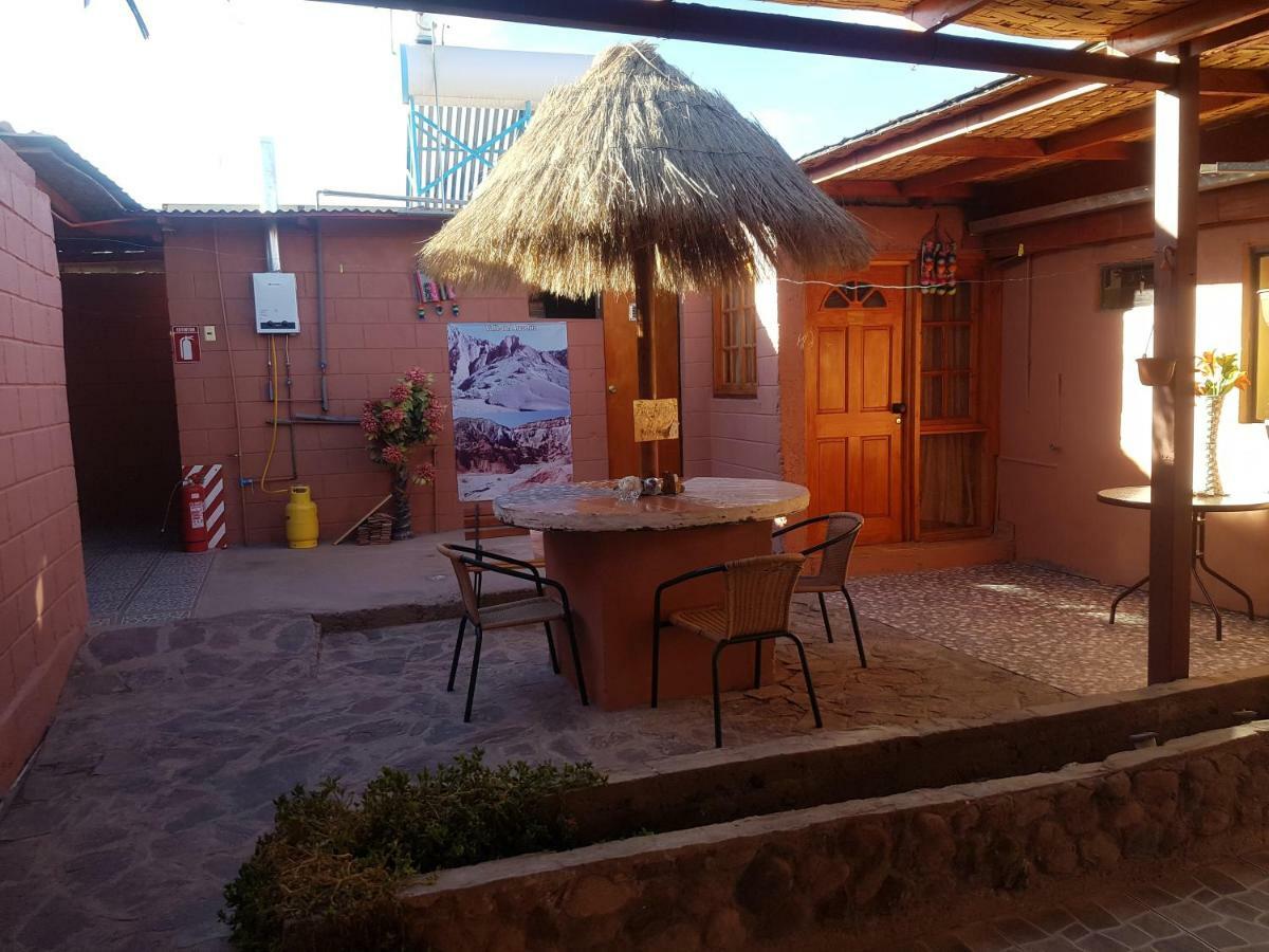 Hostal Tuyasto Сан Педро де Атакама Екстериор снимка